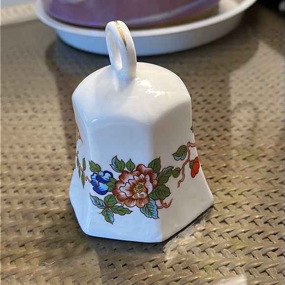 John Aynsley Pembroke Bone China Blue Bird & Floral Bell - Picture 4 of 7